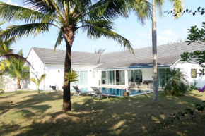 Villa privée avec piscine à Khao Lak